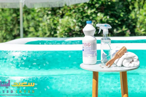 بهترین روش برای تمیز کردن دیوارهای استخر پیش ساخته بادی چیست؟
