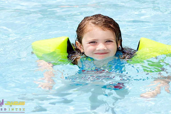 معرفی ویژگیهای بازوبند شنا کودک برای آموزش