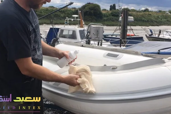 چگونه از ایجاد کپک و کپک در یک قایق بادی جلوگیری کنیم؟