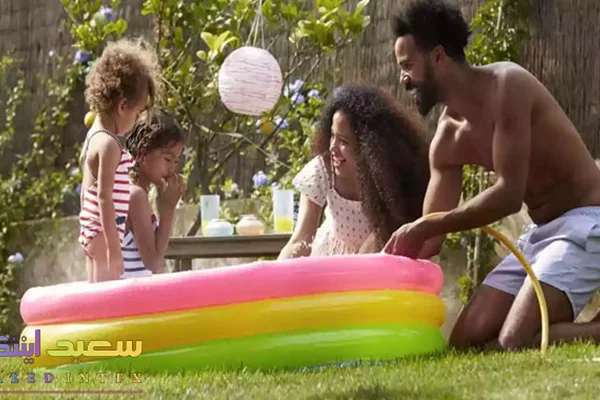 هنگام استفاده از استخر بادی با کودکان خردسال اقدامات ایمنی اضافی وجود دارد؟